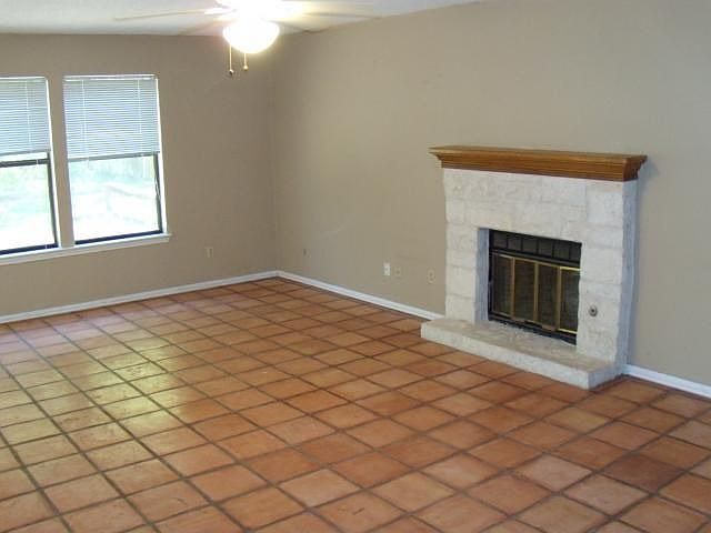 2nd image of 8211 Los Ranchos Dr