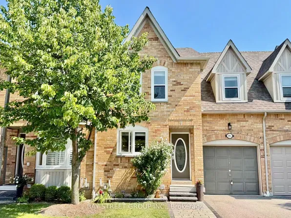 5940 Glen Erin Dr #38A, Mississauga, ON L5M 5W9