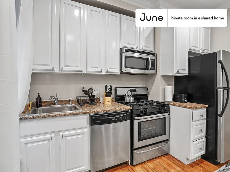 542 W 147th St #B — Photo 12