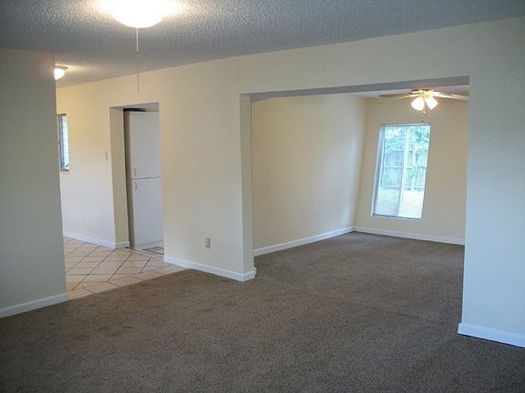 Living Room/Florida Room