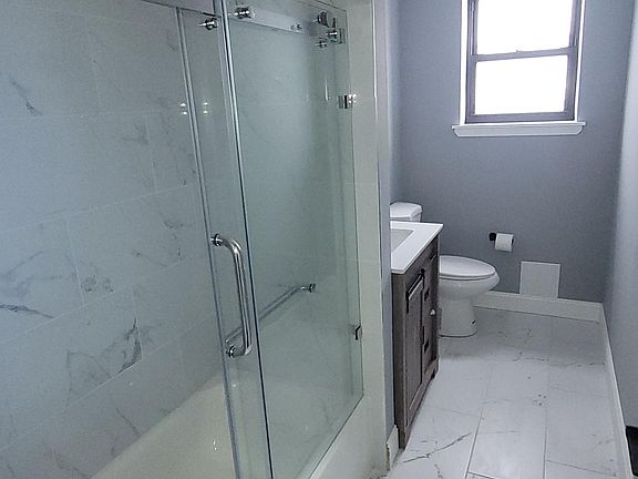 3rd image of 1428 Jackson St Floor 3