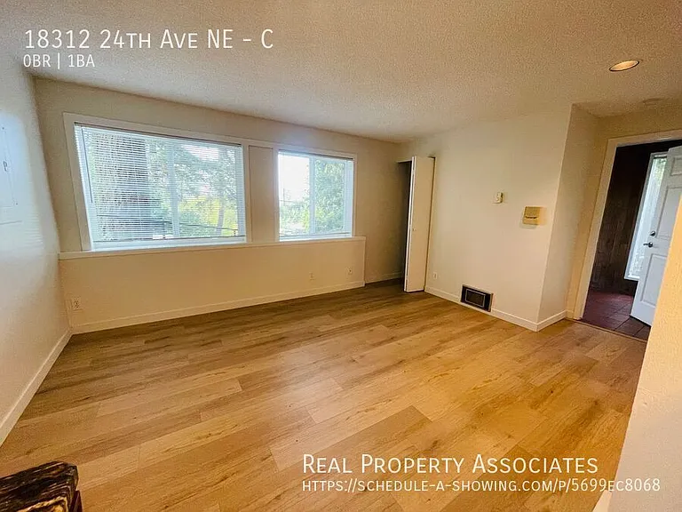 18312 24th Ave NE #C — Photo 4