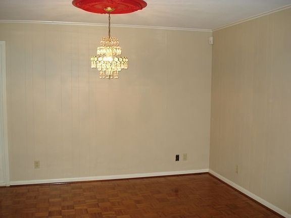 4th image of 4422 Sarver St
