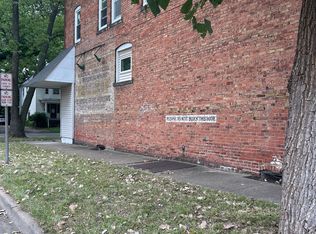 624 S Macarthur Blvd #A, Springfield, IL 62704