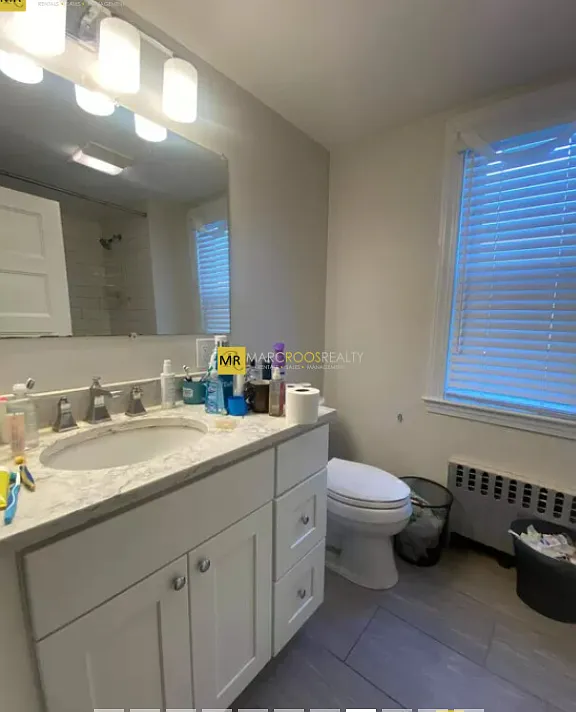 4 bed, 9999 sqft, $6,000 — Photo 3