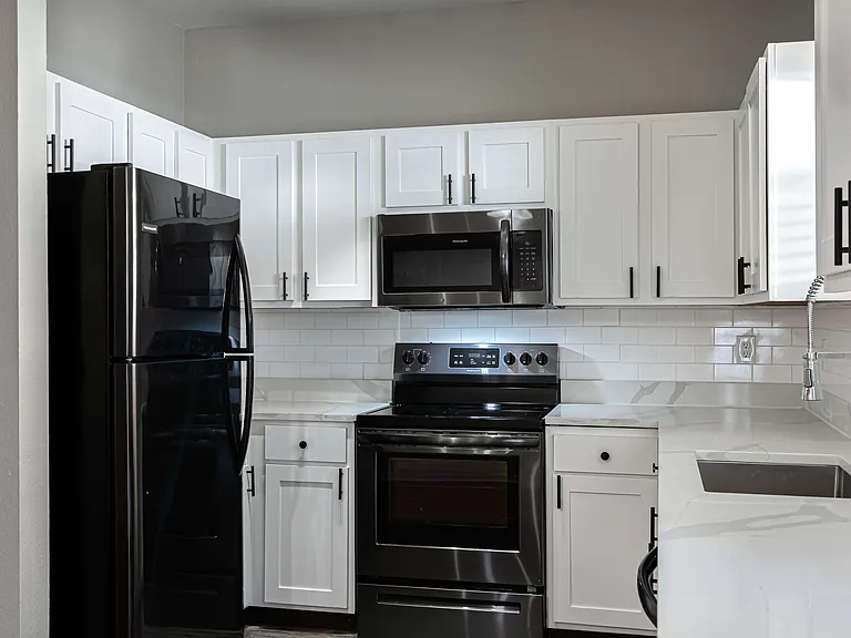 PineCrest Townhomes — Photo 4