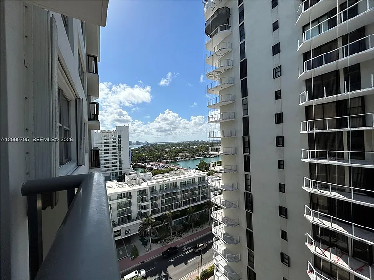 6039 Collins Ave #1507 — Photo 10