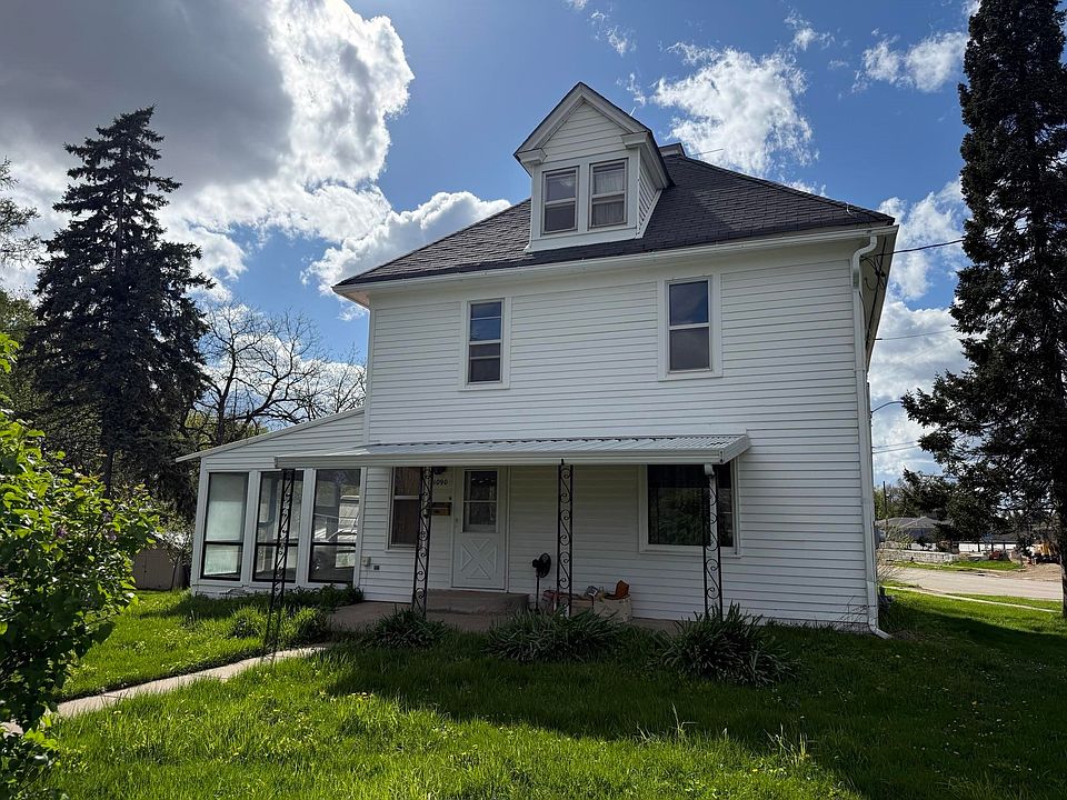 1st image of 1090 N 2nd St