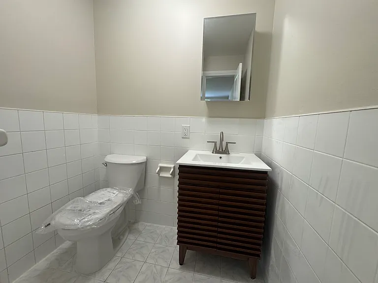 673 Ashford St #2 — Photo 6