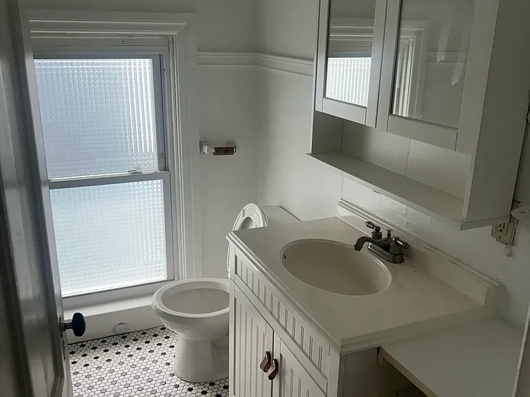 177 Ivy St #2 — Photo 12
