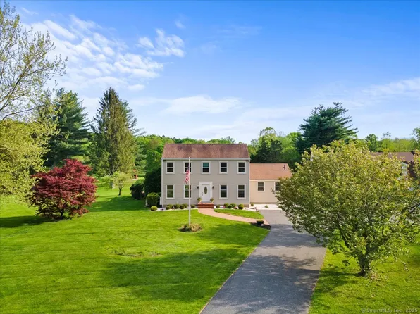 299 West Flat Hill Road, Southbury, CT 06488