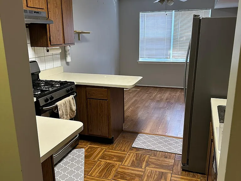 1604 Green Hollow Dr #1604 — Photo 15