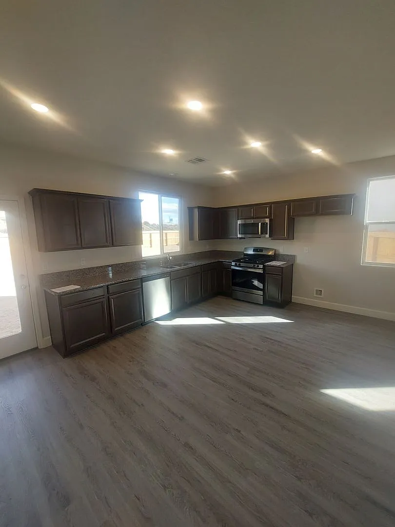 New Rental with chance to Own — Photo 3