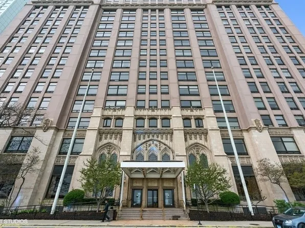 680 N Lake Shore Dr APT 911, Chicago, IL 60611