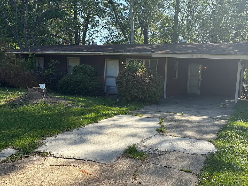 1546 David Dr