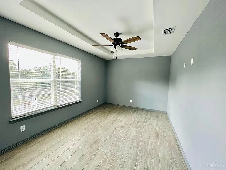 1702 Nassau St — Photo 10
