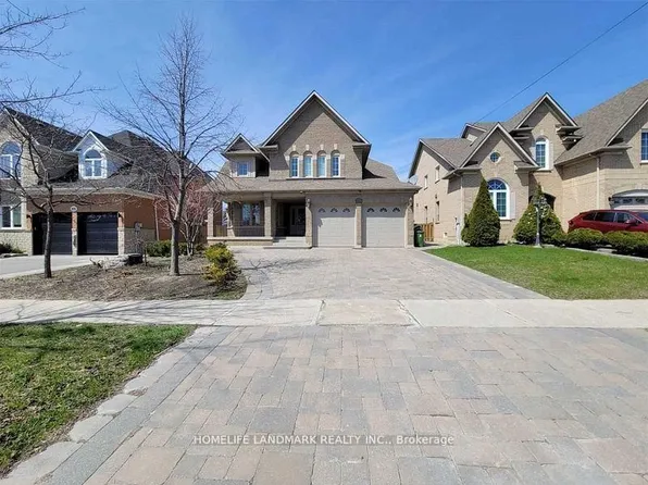 274 Falstaff Ave, Toronto, ON M6L 3E6