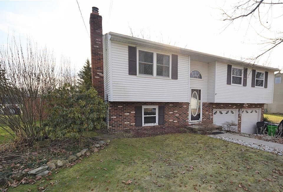 1st image of 376 Hiwood Ave