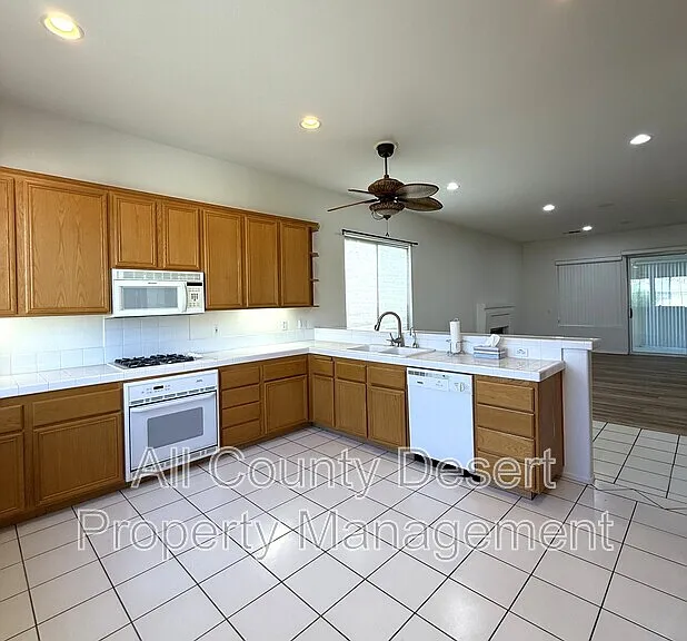 74594 Moss Rose Dr — Photo 4
