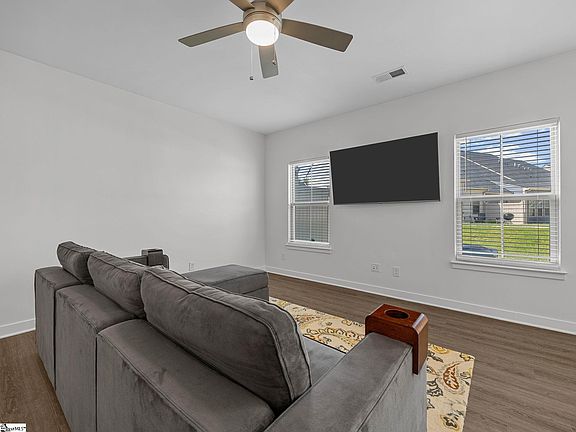4th image of 509 Martin Creek Dr
