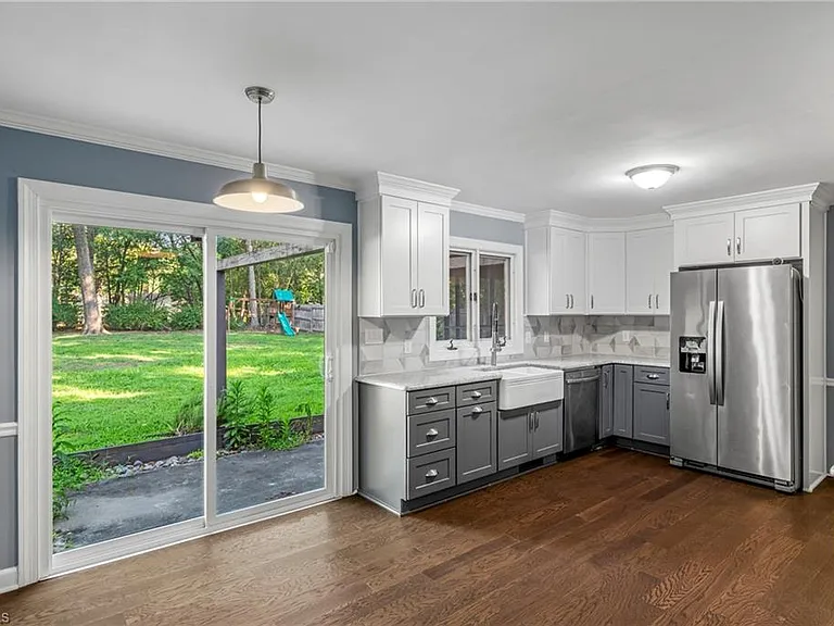 4103 Oak Hollow Dr — Photo 16