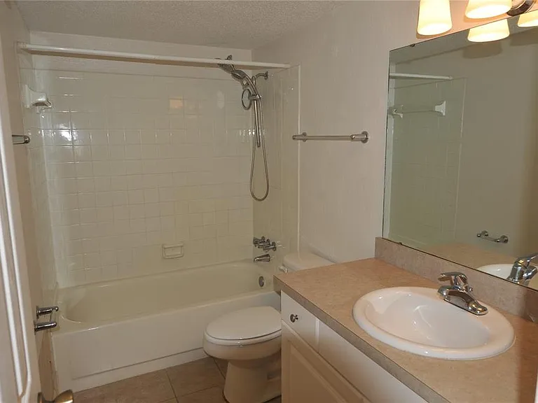 501 SW 75th St #A14 — Photo 29
