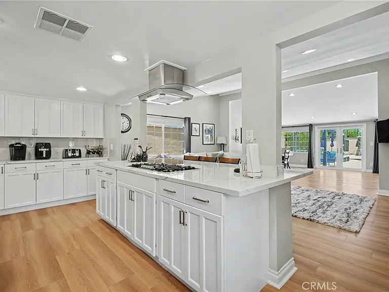 5706 Comanche Ave — Photo 16