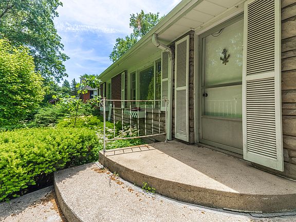 3rd image of 8570 Mattson Dr