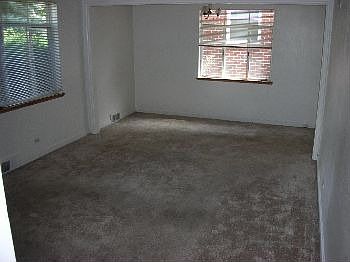 2nd image of 1683 Poplar St