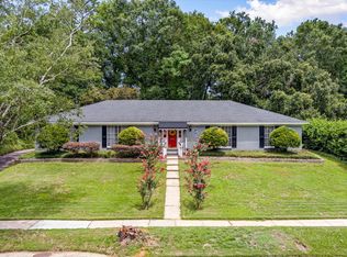 605 Highland Woods Dr E, Mobile, AL 36608