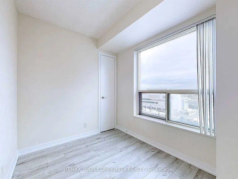 36 Lee Centre Dr #1206 — Photo 4