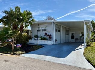 176 4th St E, Nokomis, FL 34275