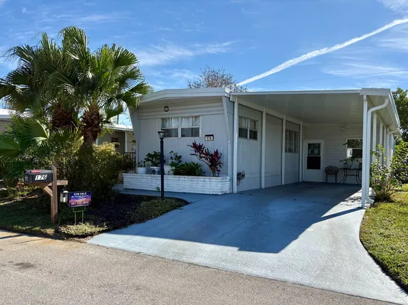 176 4th St E, Nokomis, FL 34275