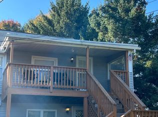 8361 Schantz Rd APT 4, Breinigsville, PA 18031