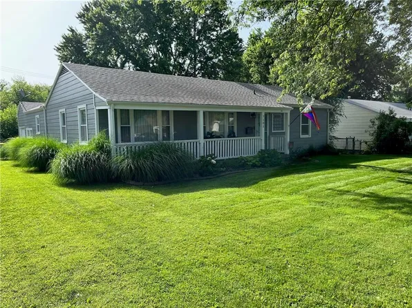 7101 Maple St, Overland Park, KS 66204