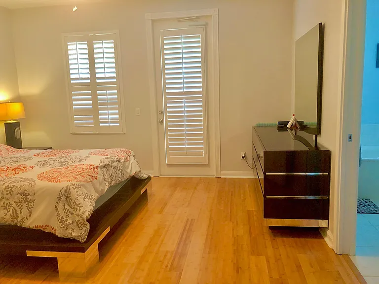 7733 Bergamo Ave — Photo 16