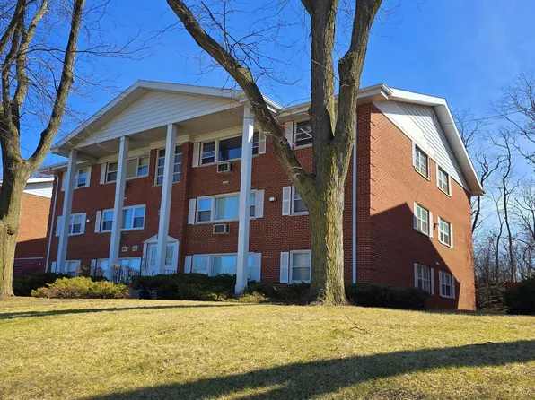 215 Country Club DRIVE #2C, Lake Geneva, WI 53147