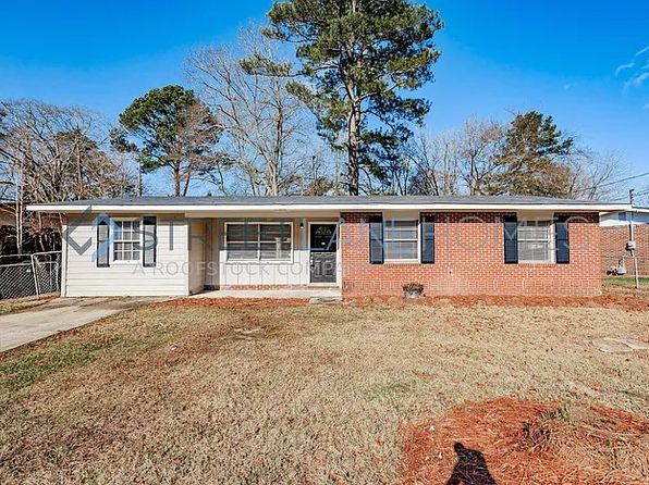 2321 Danbury Dr