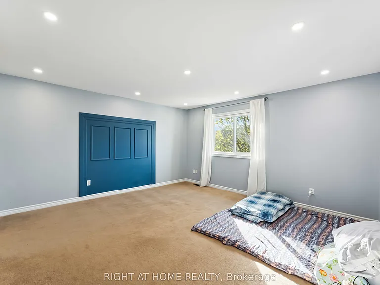 115 Woliston Cres — Photo 14
