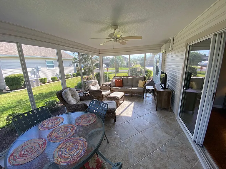 1135 Barker Way — Photo 32