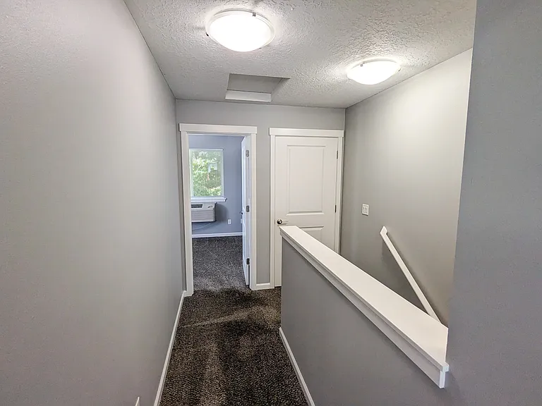 1040 Park Ave NE #105 — Photo 11