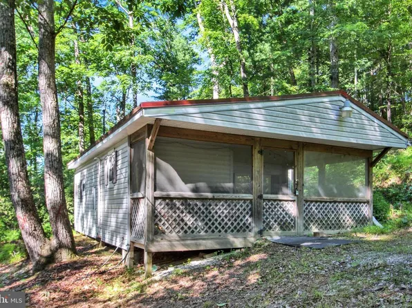 89 Oak Ln, Orrtanna, PA 17353