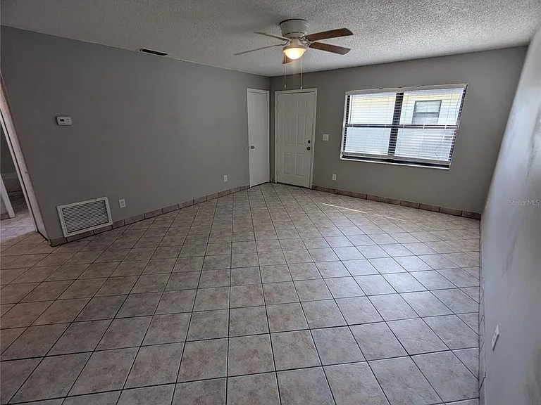 910 S Center St #910 — Photo 7