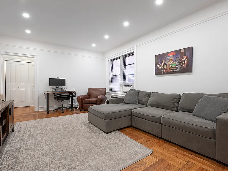 325 E 80th St #3B — Photo 5