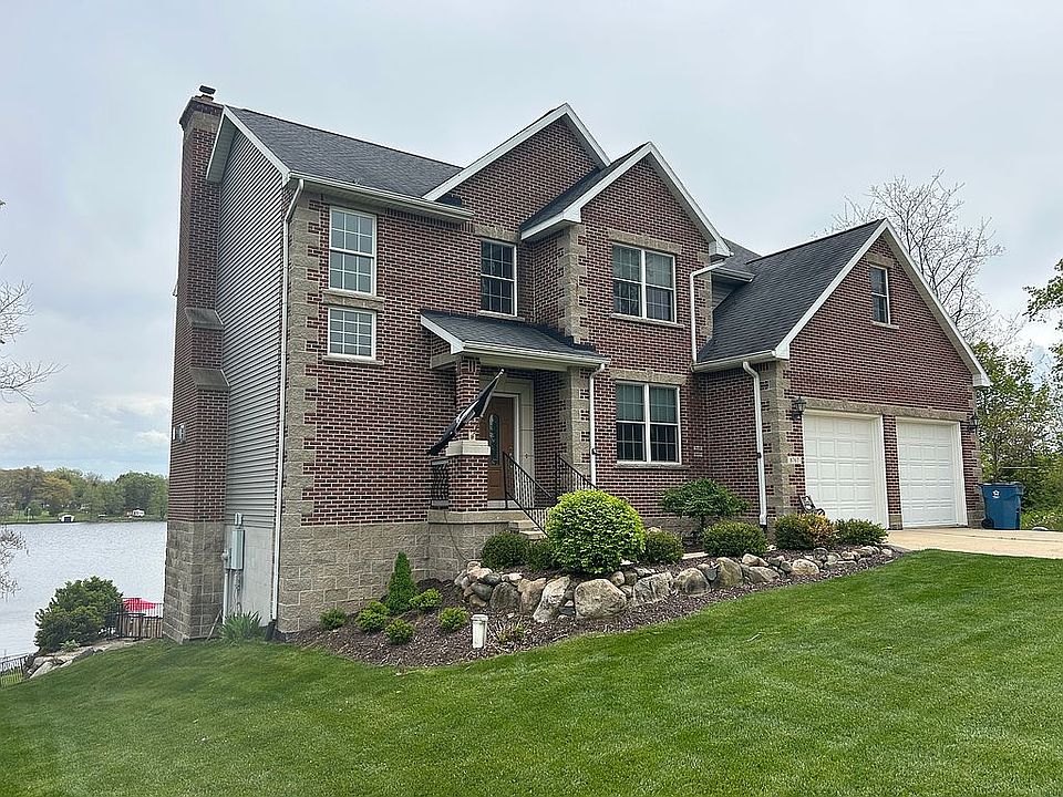 1st image of 8767 Narrow Lake Rd