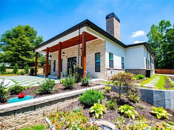 6838 John West Rd, Winston, GA 30187