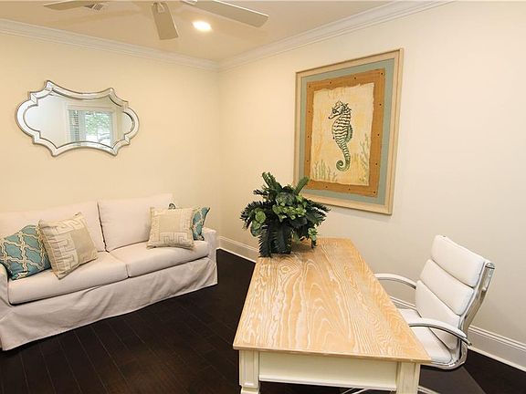 5th image of 111 Gascoigne Ave Unit 104