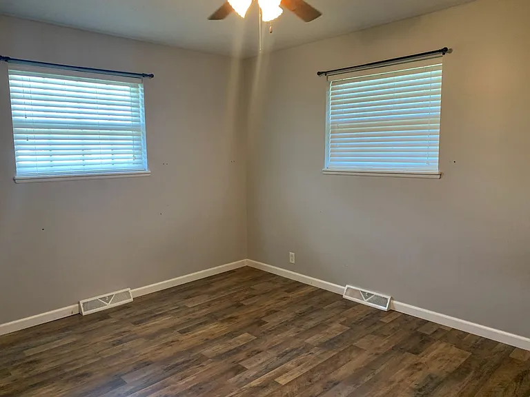 2813 Massachusetts Ave — Photo 18