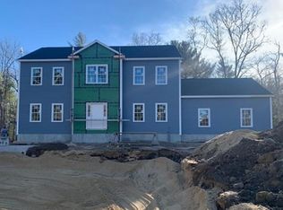 22 Cedar Dell Way, Dartmouth, MA 02747