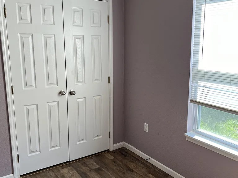 707 Elliott Ln — Photo 16